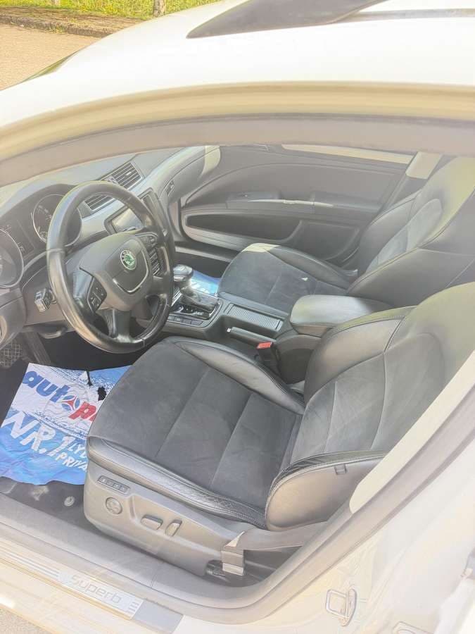Skoda Superb – nuotrauka 8