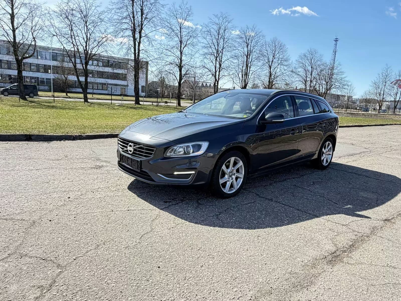 Volvo V60 2014 – nuotrauka 1