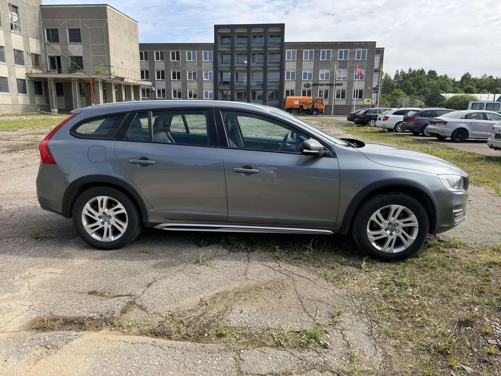 Volvo V60 Cross Country 2016 – nuotrauka 5